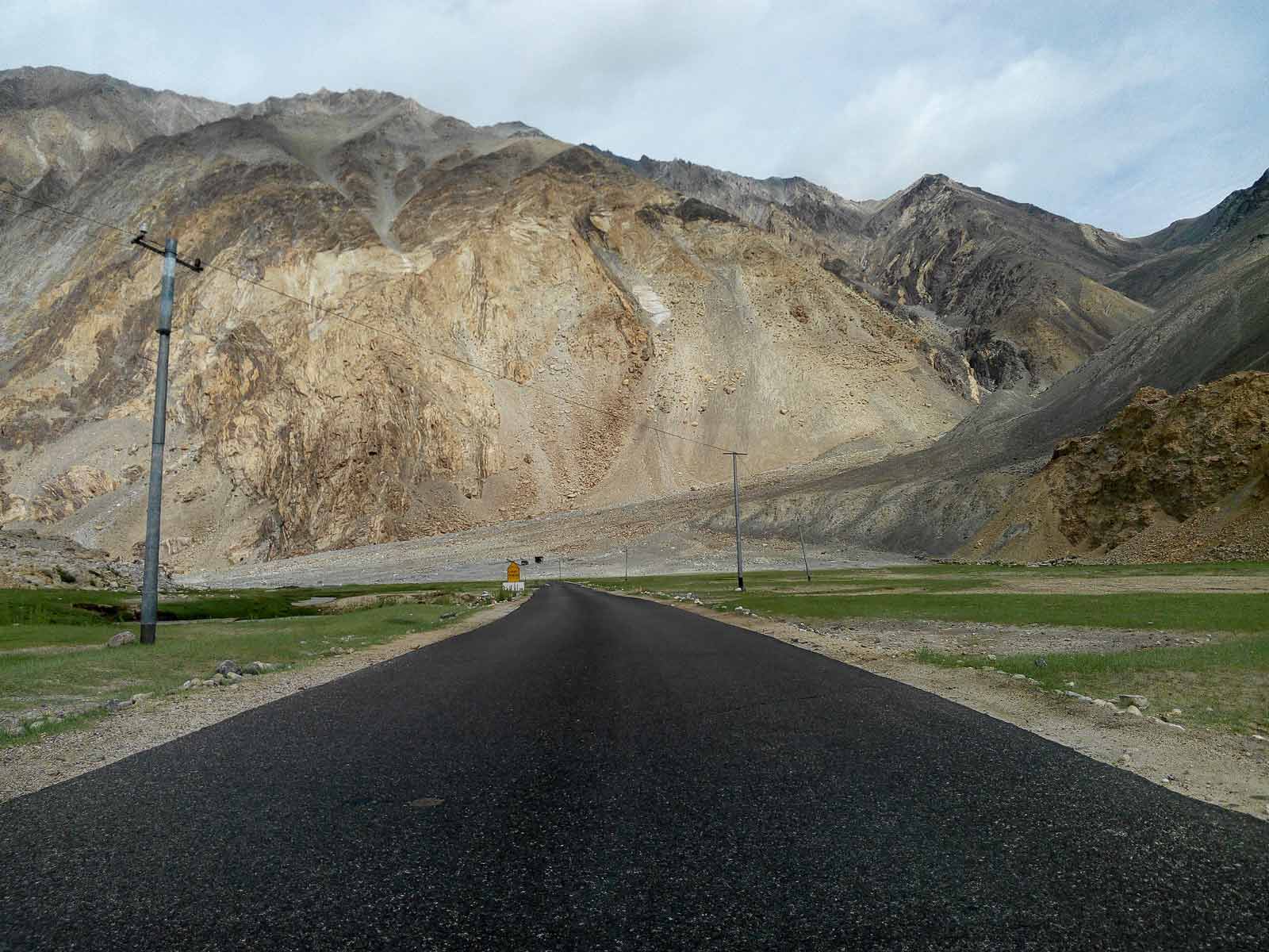 Round Trip Outstation Car Rental Delhi to Roorkee Chail Mussoorie